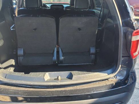 Used 2017 Ford Explorer Sport image 20