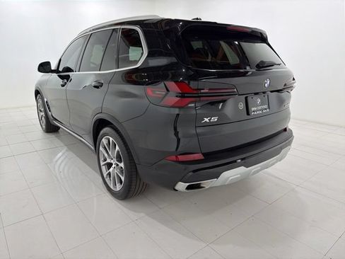 Certified 2024 BMW X5 xDrive40i AWD/4WD image 3
