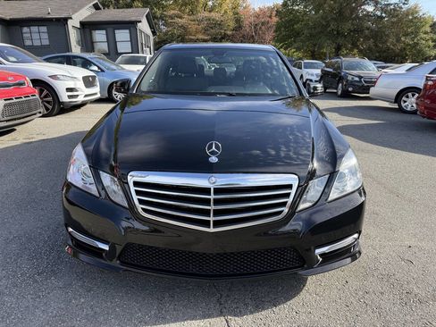 Used 2013 Mercedes-Benz E 350 BlueTEC Sedan image 2
