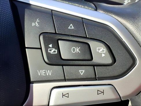 Certified 2023 Volkswagen Atlas SE w/ Black Wheel Package image 18