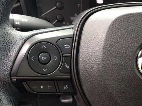 Used 2023 Toyota Corolla LE image 18