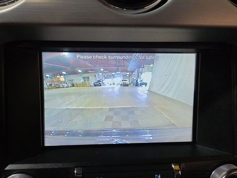 Used 2017 Ford Mustang Premium RWD image 22