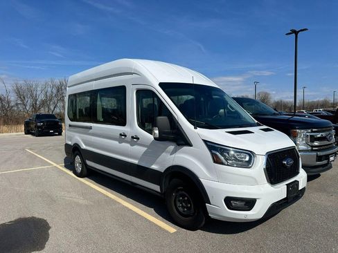 Used 2023 Ford Transit 350 XLT image 3