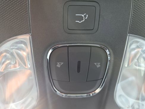 New 2026 Jeep Compass Limited image 31