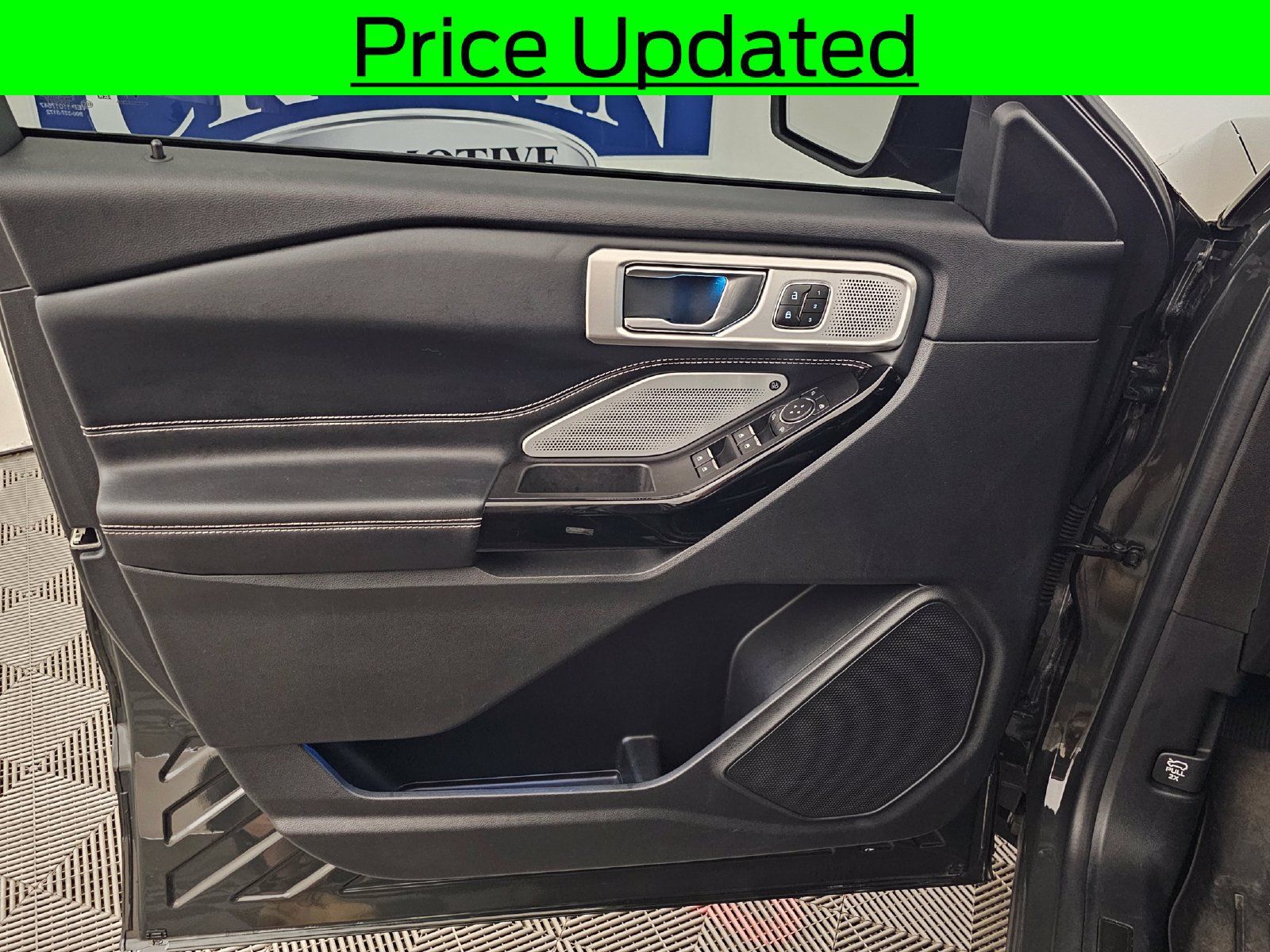 Used 2022 Ford Explorer ST w/ Equipment Group 401A AWD/4WD image 2