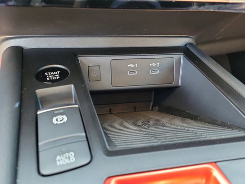 New 2026 Nissan Kicks SR image 32