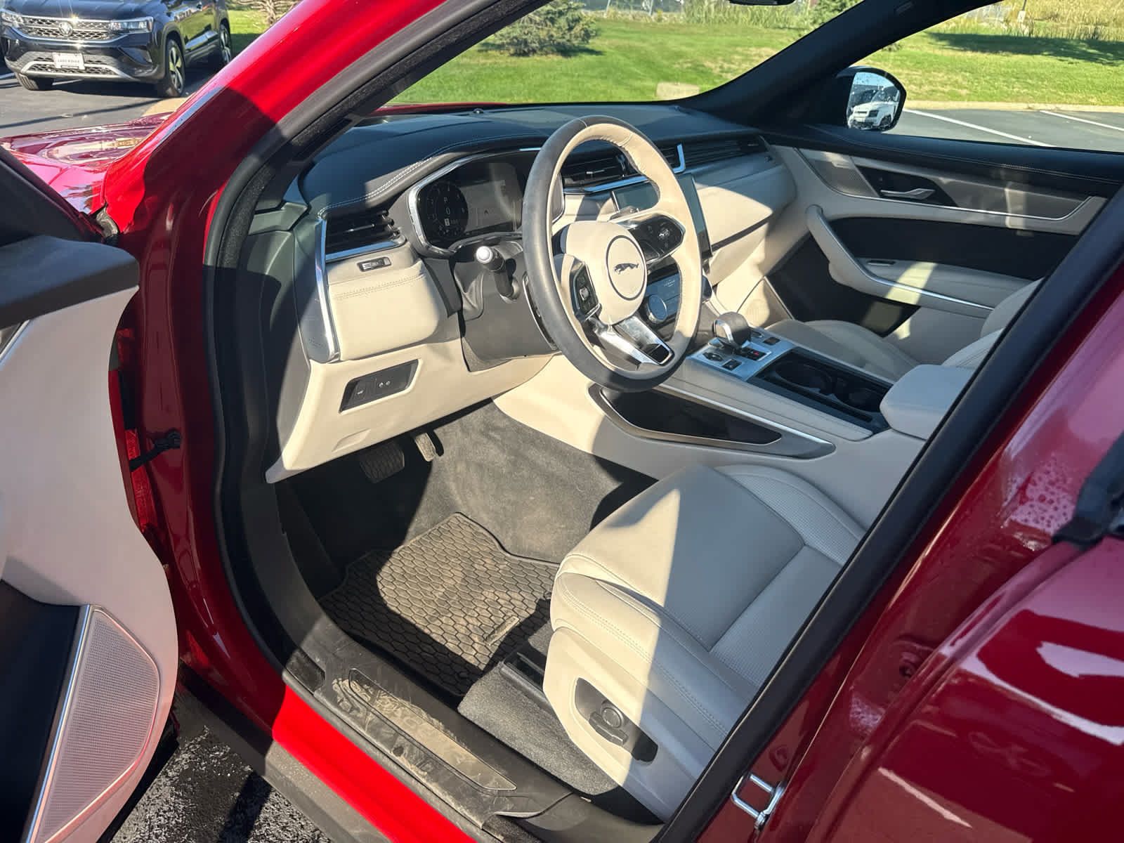 Used 2026 Jaguar F-PACE R-Dynamic S AWD/4WD image 15