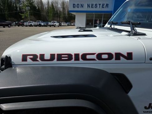 Used 2024 Jeep Wrangler Unlimited Rubicon w/ XTREMEE 35" Tire Package image 40