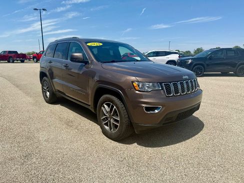 Used 2020 Jeep Grand Cherokee Laredo w/ 18" Wheel & 8.4" Radio Group image 6