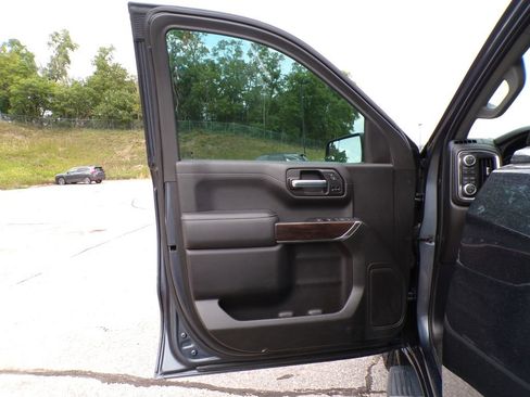 Used 2021 GMC Sierra 1500 SLT w/ SLT Premium Package AWD/4WD image 22