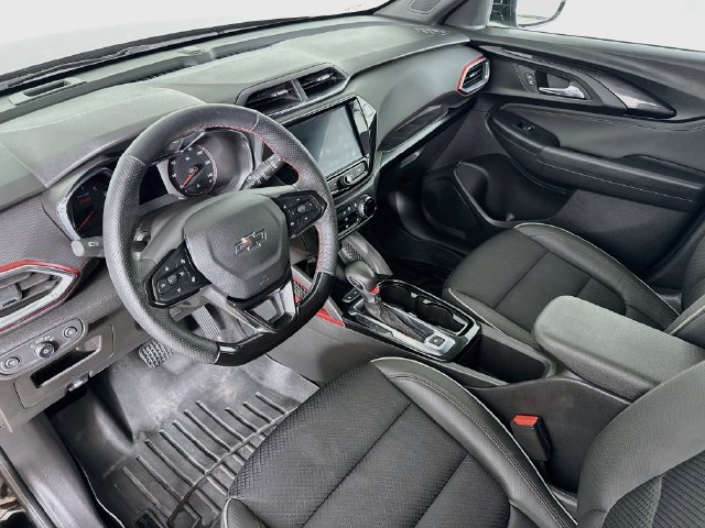 Used 2023 Chevrolet TrailBlazer RS w/ Sun and Liftgate Package AWD/4WD image 16