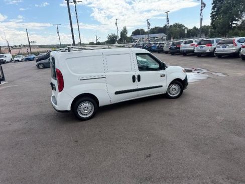 Used 2022 RAM ProMaster City Tradesman FWD image 17