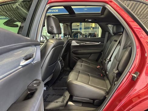 Used 2020 Cadillac XT5 Sportv AWD/4WD image 9
