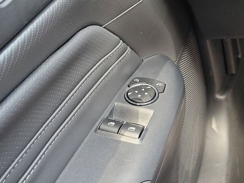 Used 2025 Ford Mustang GT Premium RWD image 13