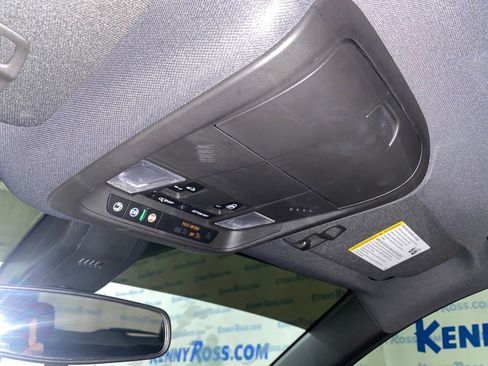 Used 2022 Chevrolet Equinox RS AWD/4WD image 24