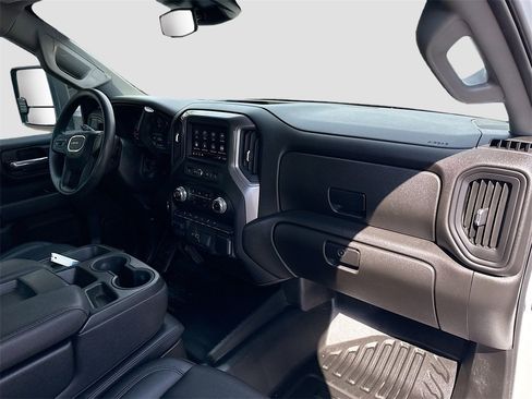 Used 2024 GMC Sierra 3500 Pro w/ Fleet Convenience Package image 29
