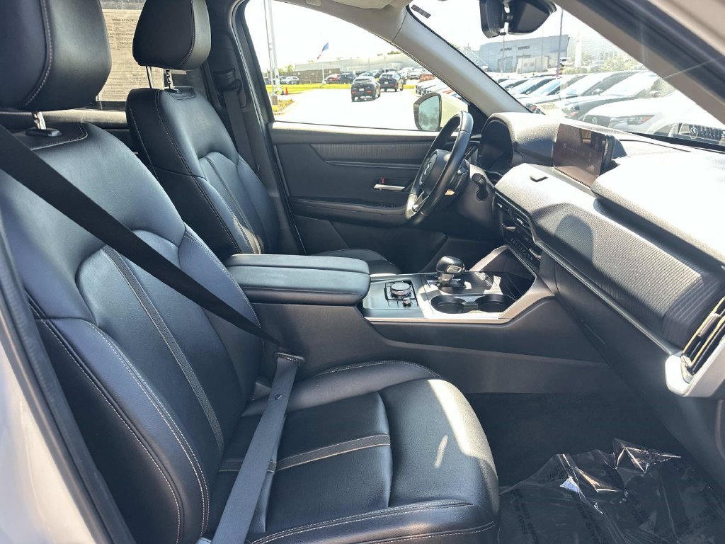 Used 2024 MAZDA CX-90 3.3 Turbo w/ Select Package AWD/4WD image 36
