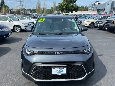Used 2023 Kia Soul S FWD image 6