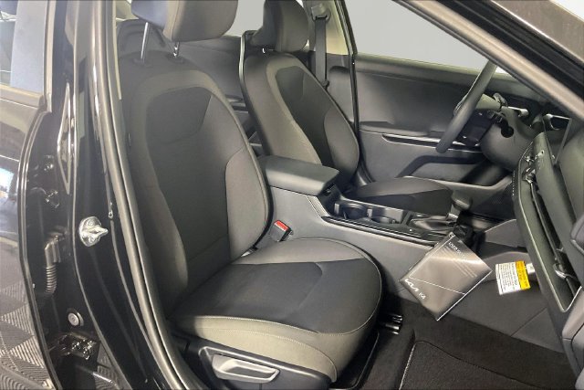New 2026 Kia K4 FWD image 12