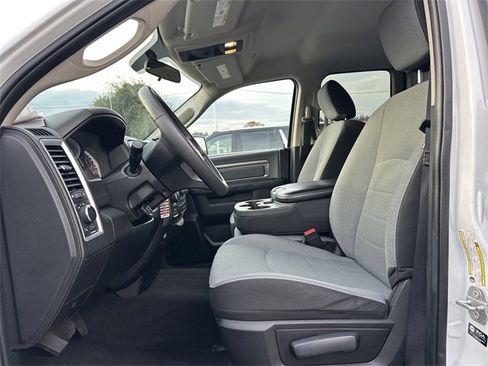 Used 2024 RAM 1500 Classic SLT image 10