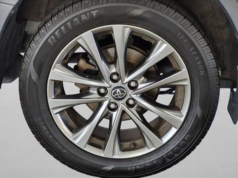 Used 2017 Toyota RAV4 Limited w/ Carpet Mat Package FWD image 22