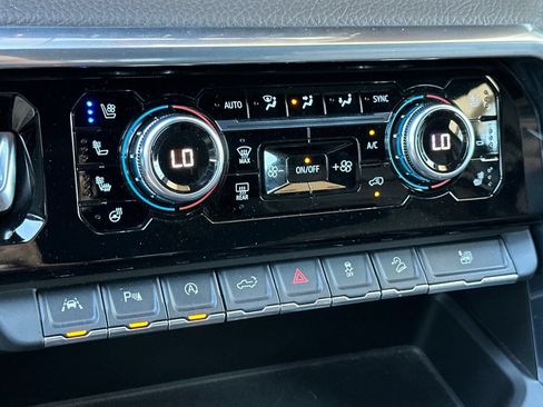 Certified 2023 GMC Sierra 1500 Denali AWD/4WD image 21