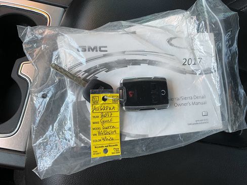 Used 2017 GMC Sierra 1500 SLT AWD/4WD image 28
