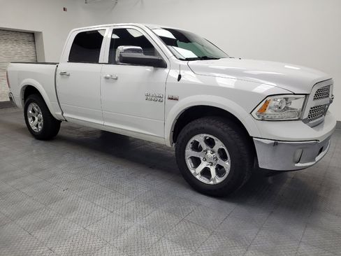 Used 2018 RAM 1500 Laramie AWD/4WD image 11