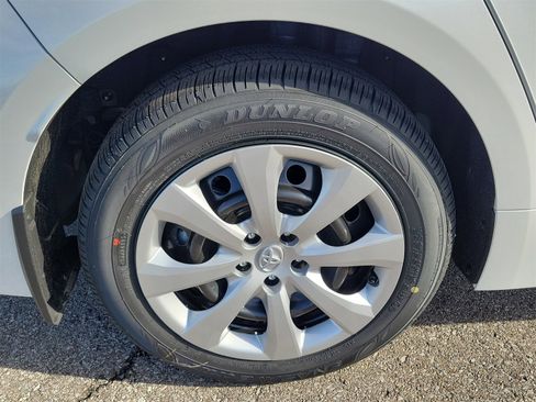 New 2026 Toyota Corolla LE image 5