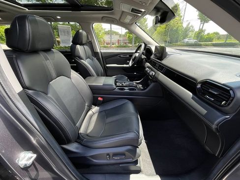 Certified 2024 Honda Pilot Touring image 33