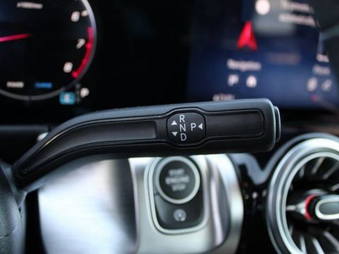 New 2024 Mercedes-Benz GLB 35 AMG 4MATIC image 22