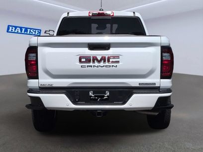 New 2026 GMC Canyon Elevation w/ Convenience Package