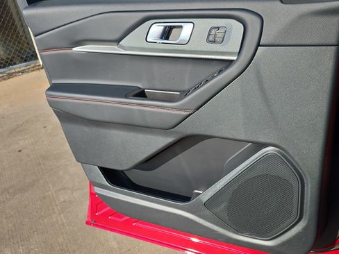 New 2026 Ford Explorer ST-Line w/ ST-Line Street Pack image 28