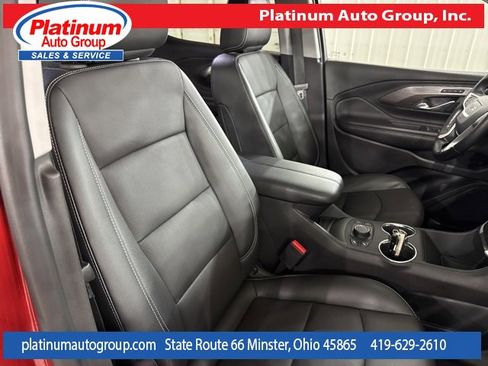 Used 2024 GMC Terrain SLT w/ Elevation Edition image 36