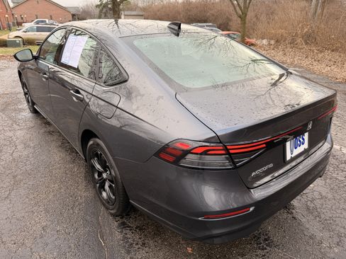 Used 2025 Honda Accord SE image 5