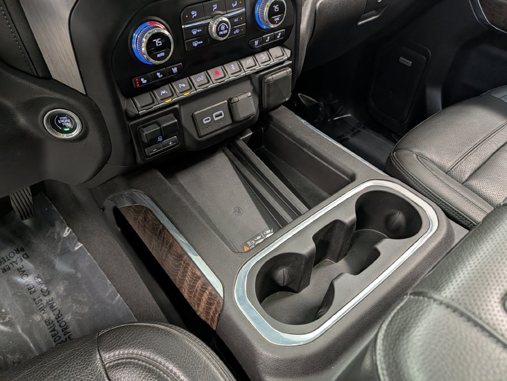 Used 2022 GMC Sierra 1500 Denali w/ Driver Alert Package II AWD/4WD image 16