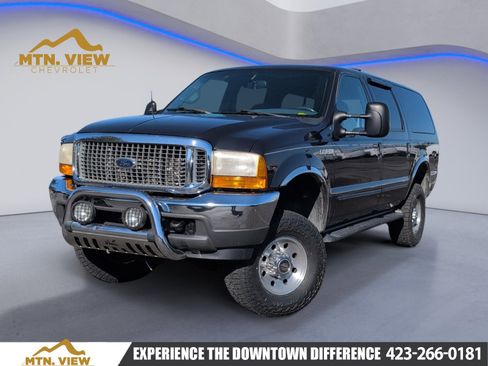 Used 2000 Ford Excursion XLT image 1