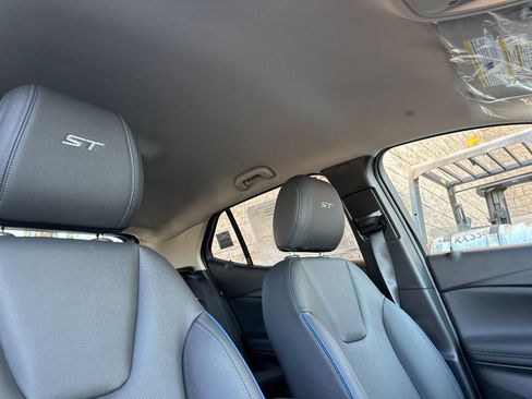 New 2026 Buick Encore GX Sport Touring image 17