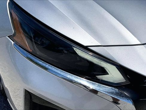 Used 2023 Nissan Altima 2.5 SL FWD image 26