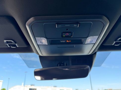 Used 2025 Toyota Tacoma TRD Off-Road image 35