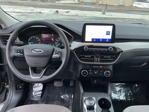 Used 2022 Ford Escape SE image 26