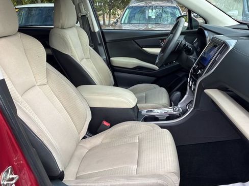 Used 2019 Subaru Ascent Premium image 12