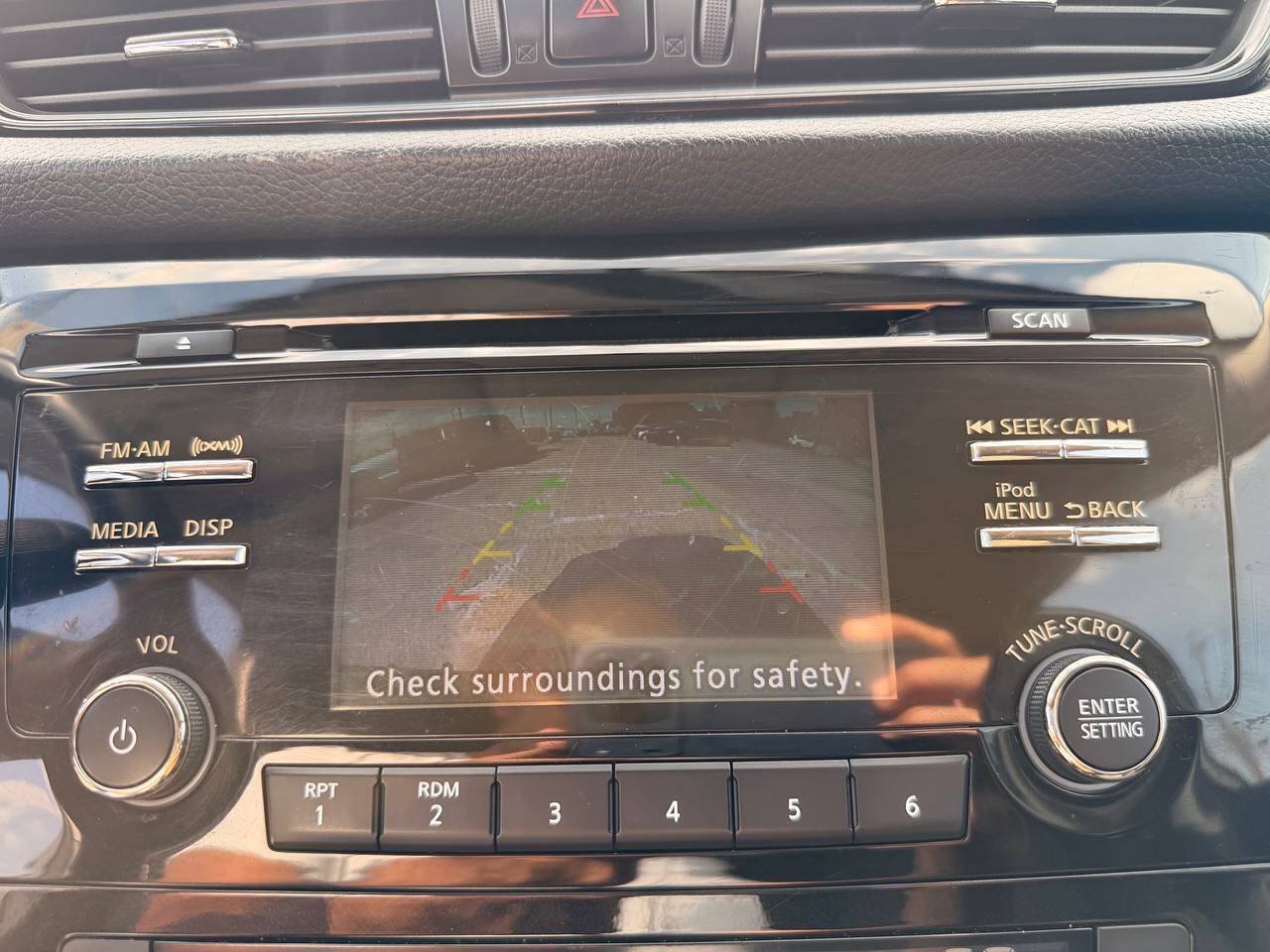 Used 2017 Nissan Rogue SV FWD image 22