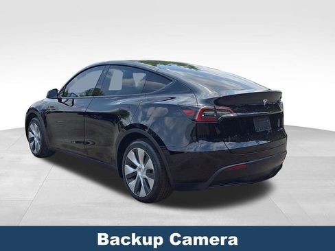 Used 2023 Tesla Model Y Long Range AWD/4WD image 5