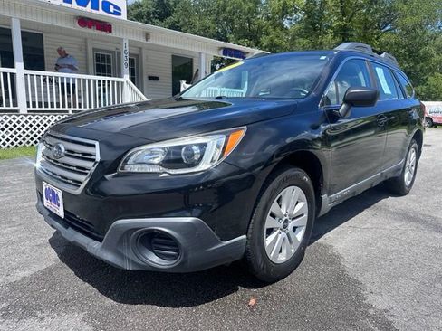 Used 2017 Subaru Outback 2.5i AWD/4WD image 3