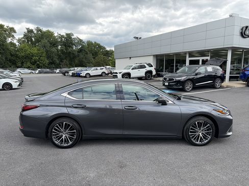 Certified 2025 Lexus ES 350 w/ Premium Package FWD image 6