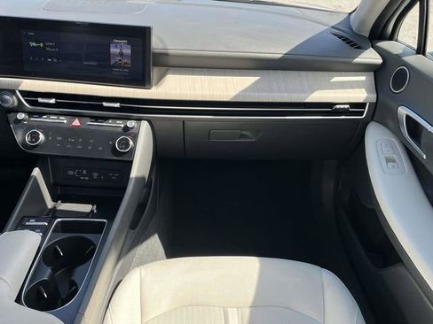 Used 2025 Hyundai Sonata SEL FWD image 18