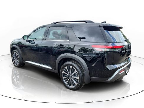 New 2026 Nissan Pathfinder Platinum AWD/4WD image 3