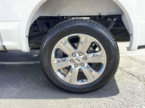 Used 2019 Ford F150 Lariat w/ Equipment Group 502A Luxury image 11