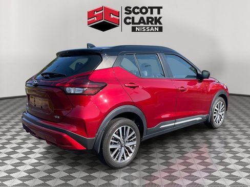 Used 2023 Nissan Kicks SR w/ SR Premium Package FWD image 6